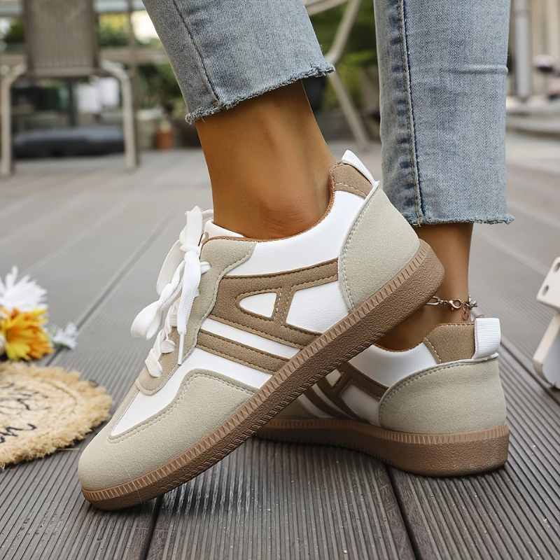 Luna - Damskie sneakersy w stylu retro z kontrastowymi wstawkami