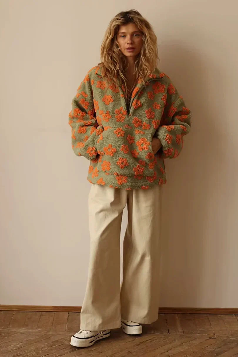 Valeria – Przytulna Wzorzysta Bluza Polarowa Damska