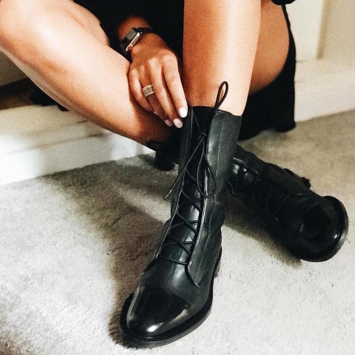 Ewelina – Skórzane Damskie Botki Sznurowane w Stylu Vintage