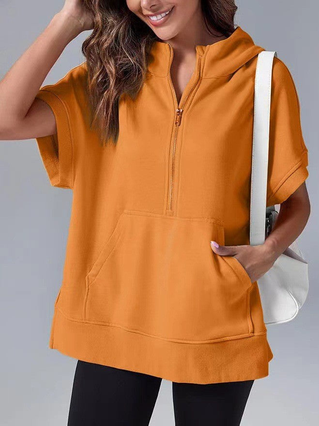 Aura – Damska bluza oversize z krótkim rękawem i kapturem