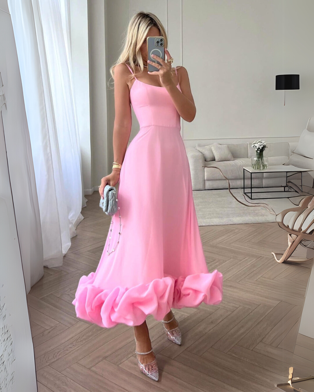 Sophie - Damska Sukienka Midi z Cienkimi Ramiączkami i Falbaną