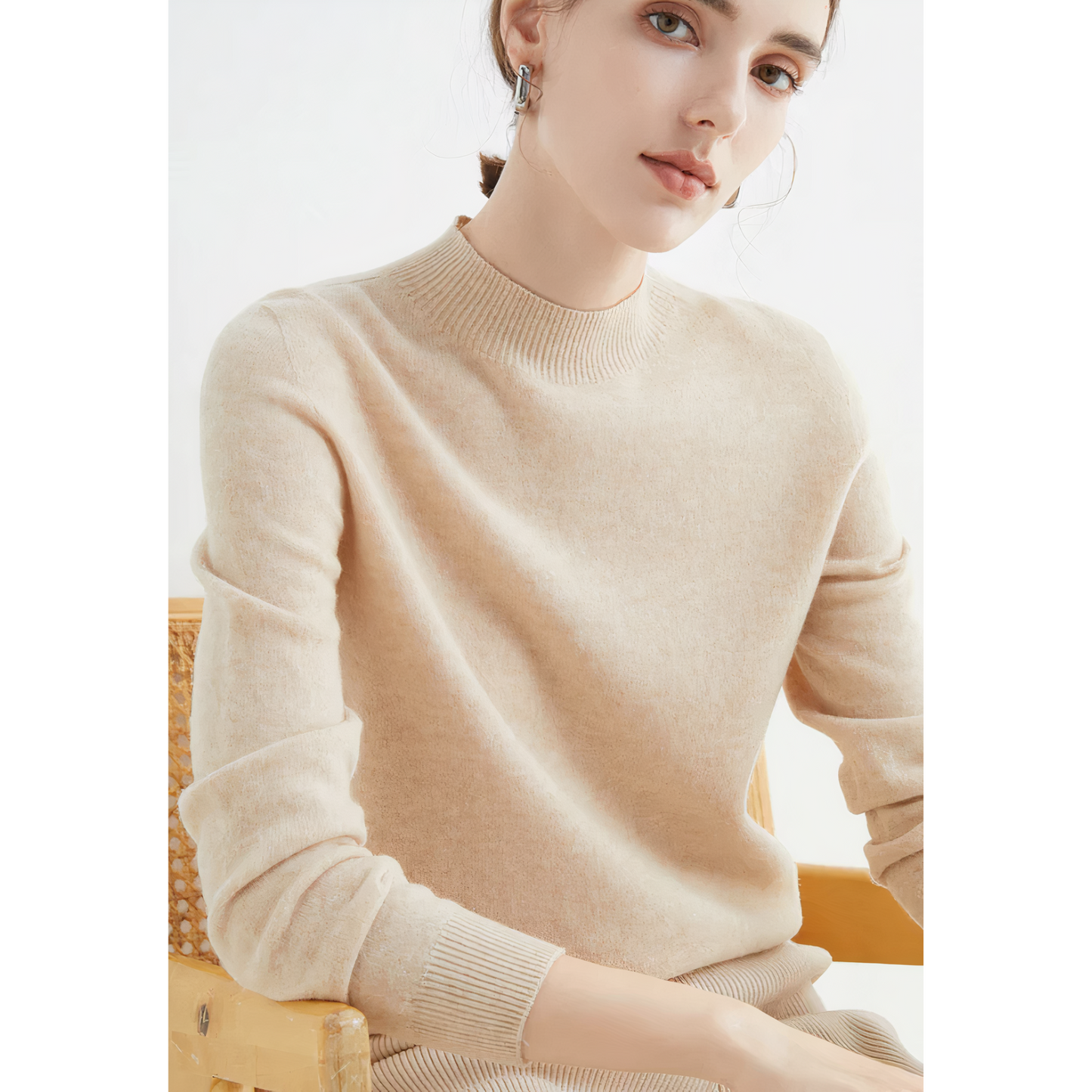 Julia – Damski sweter z półgolfem
