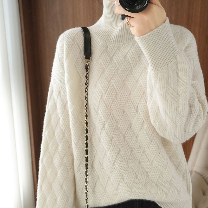 Amelia – Damski sweter kaszmirowy z golfem