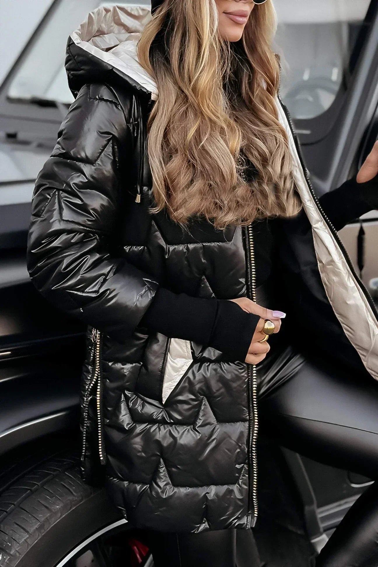 Elena - Damska kurtka puchowa z kapturem