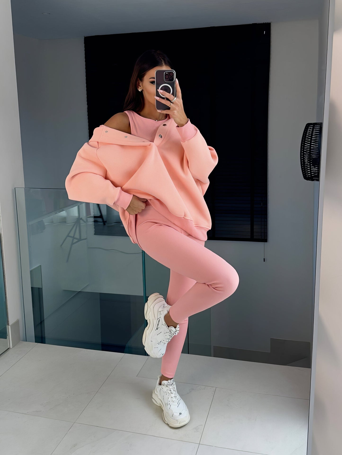 Lena – Stylowy Dres Damski z Bluzy i Legginsów
