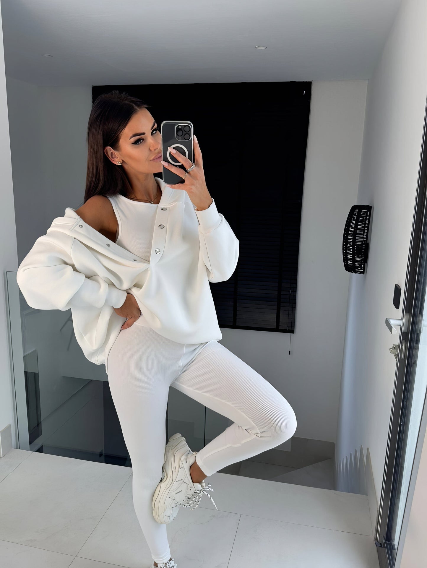 Lena – Stylowy Dres Damski z Bluzy i Legginsów