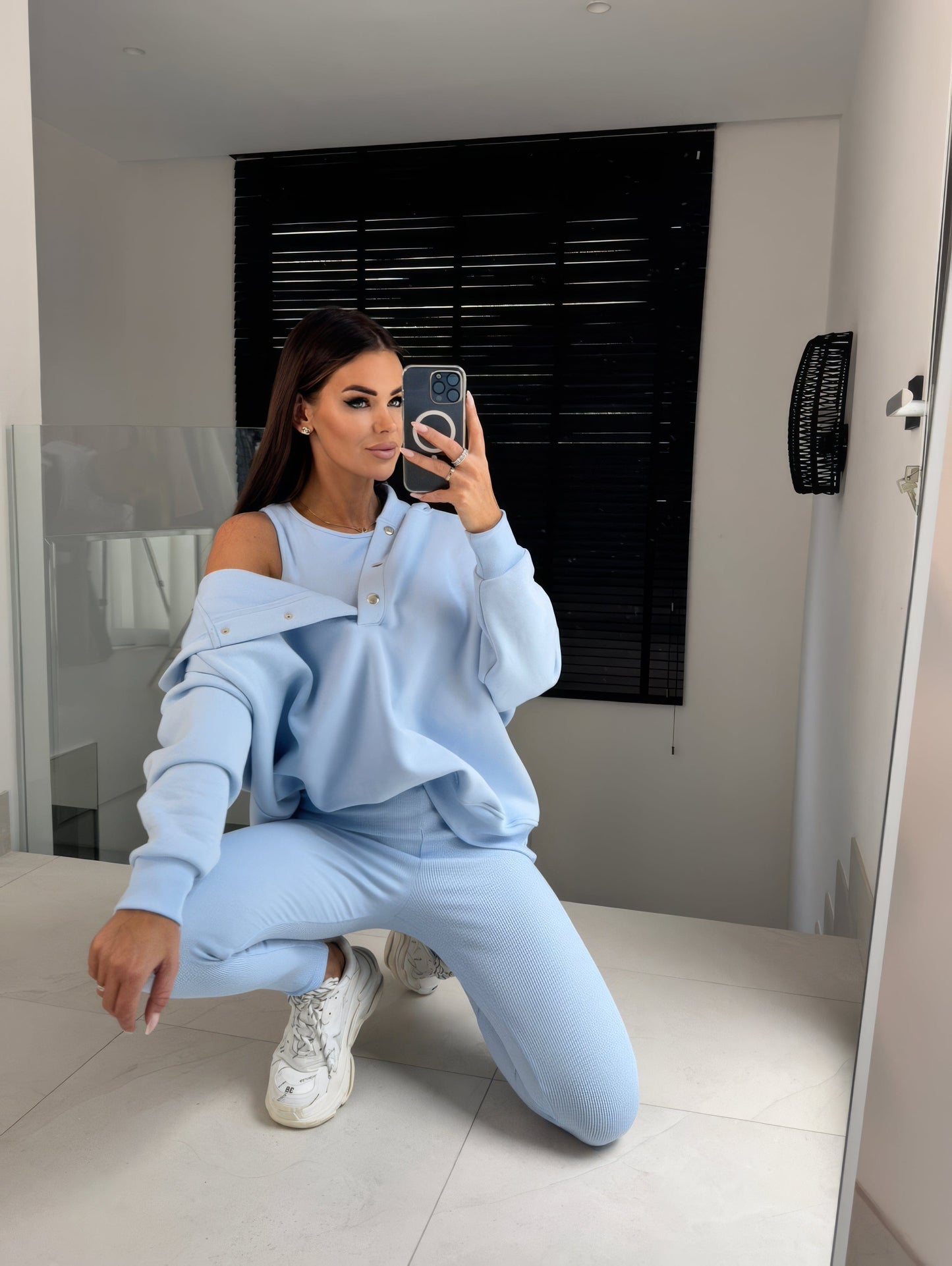 Lena – Stylowy Dres Damski z Bluzy i Legginsów