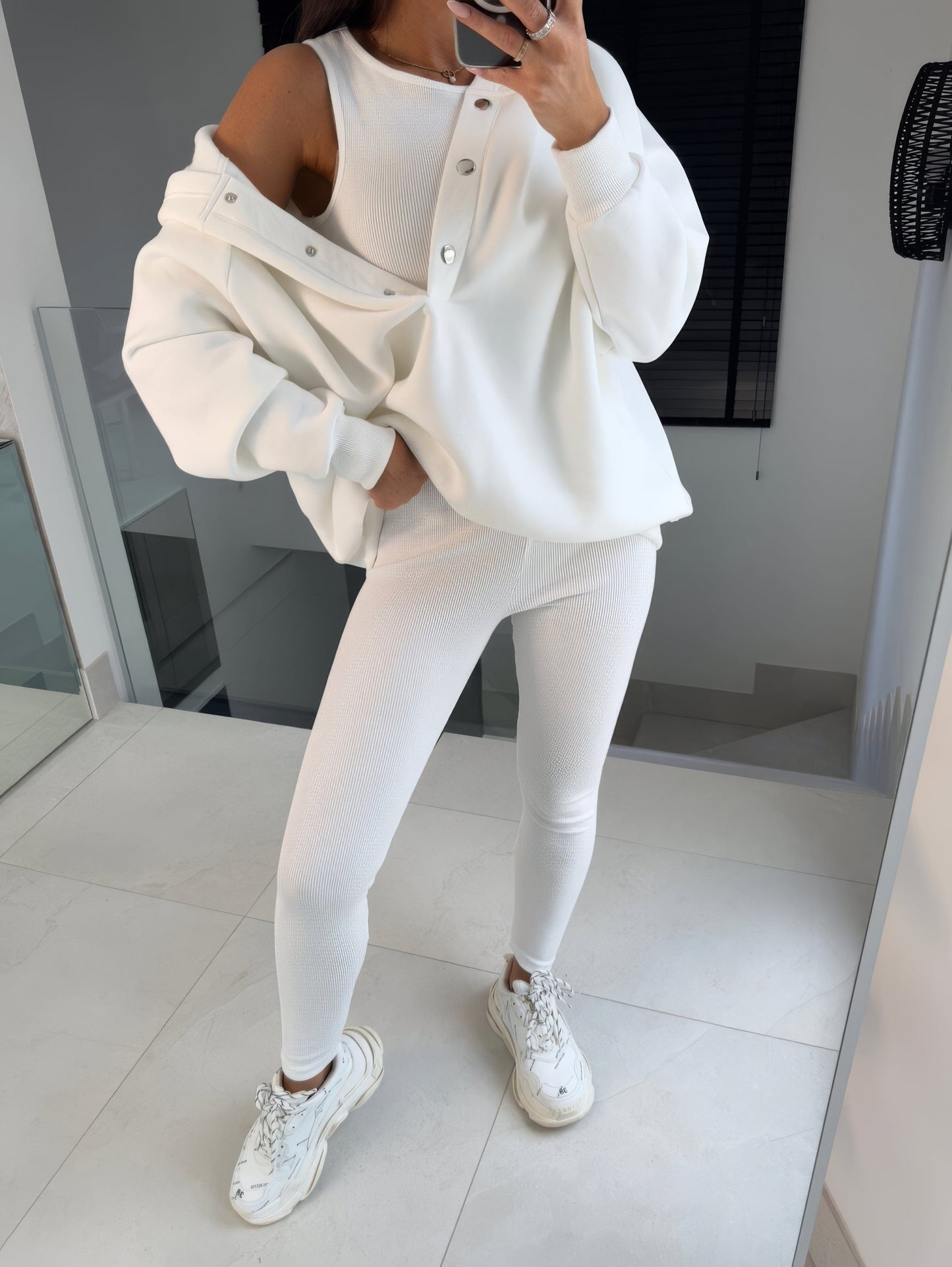 Lena – Stylowy Dres Damski z Bluzy i Legginsów