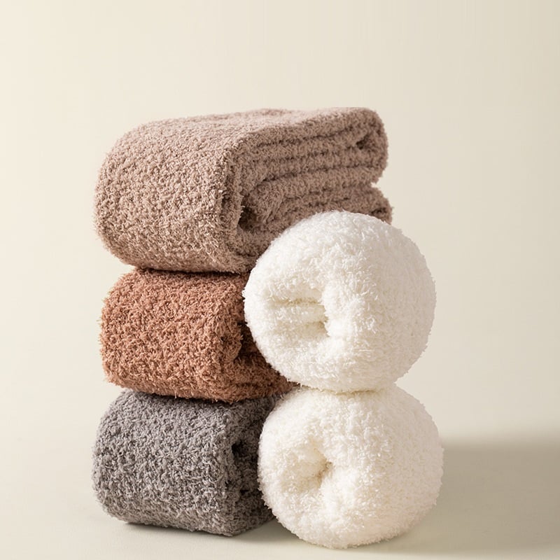 Mila – Miękkie Długie Skarpety Zimowe Damskie