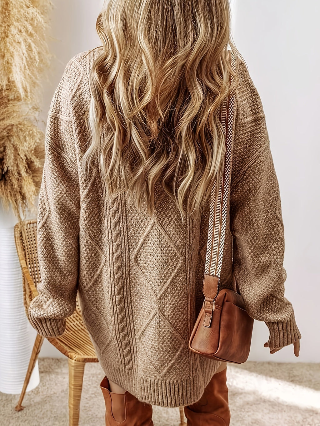 Pullover damski w oversize'owym fasonie z wyjątkowym wzorem | N&W - 6 - Nowa-aura