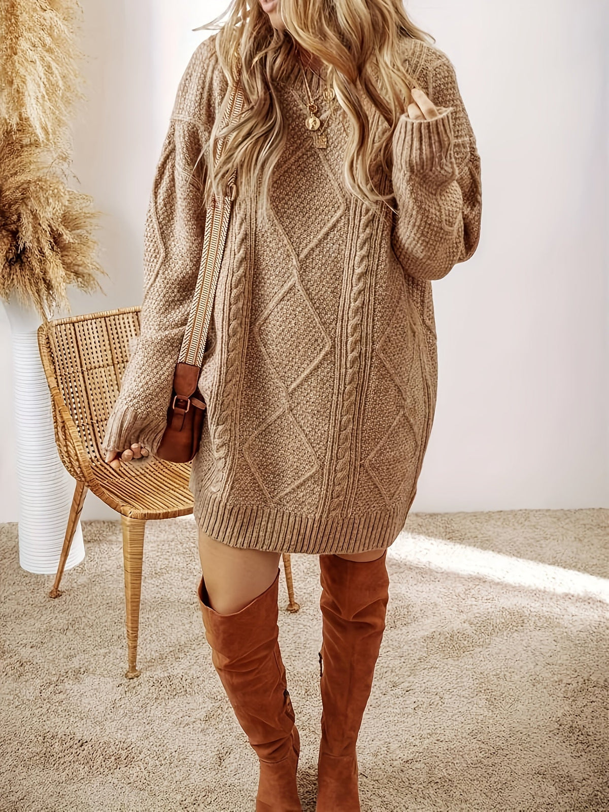 Pullover damski w oversize'owym fasonie z wyjątkowym wzorem | N&W - 7 - Nowa-aura