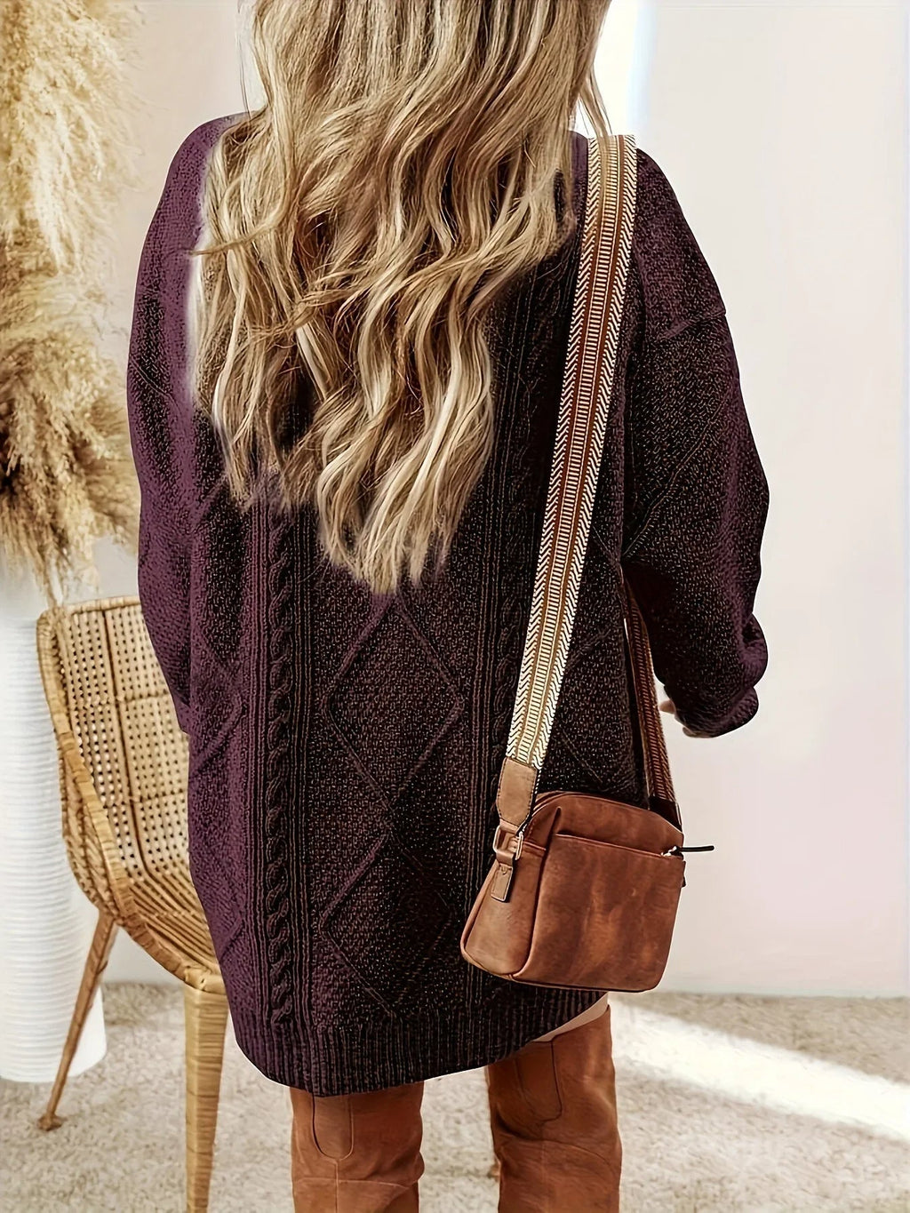 Pullover damski w oversize'owym fasonie z wyjątkowym wzorem | N&W - 8 - Nowa-aura