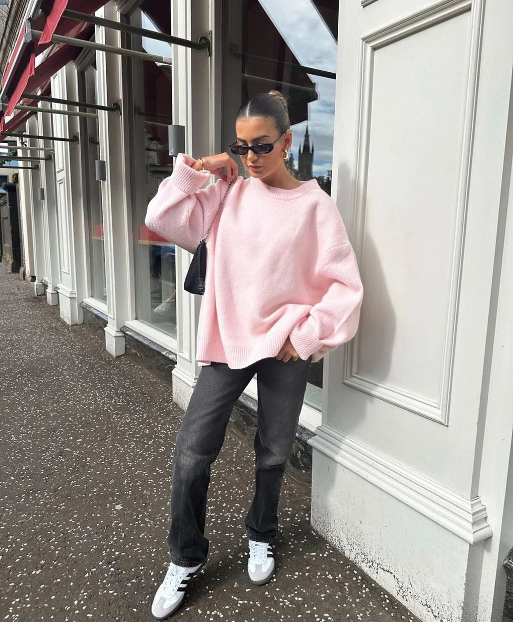 Pullover damski o oversize'owym kroju z długimi rękawami | N&W - 9 - Nowa-aura