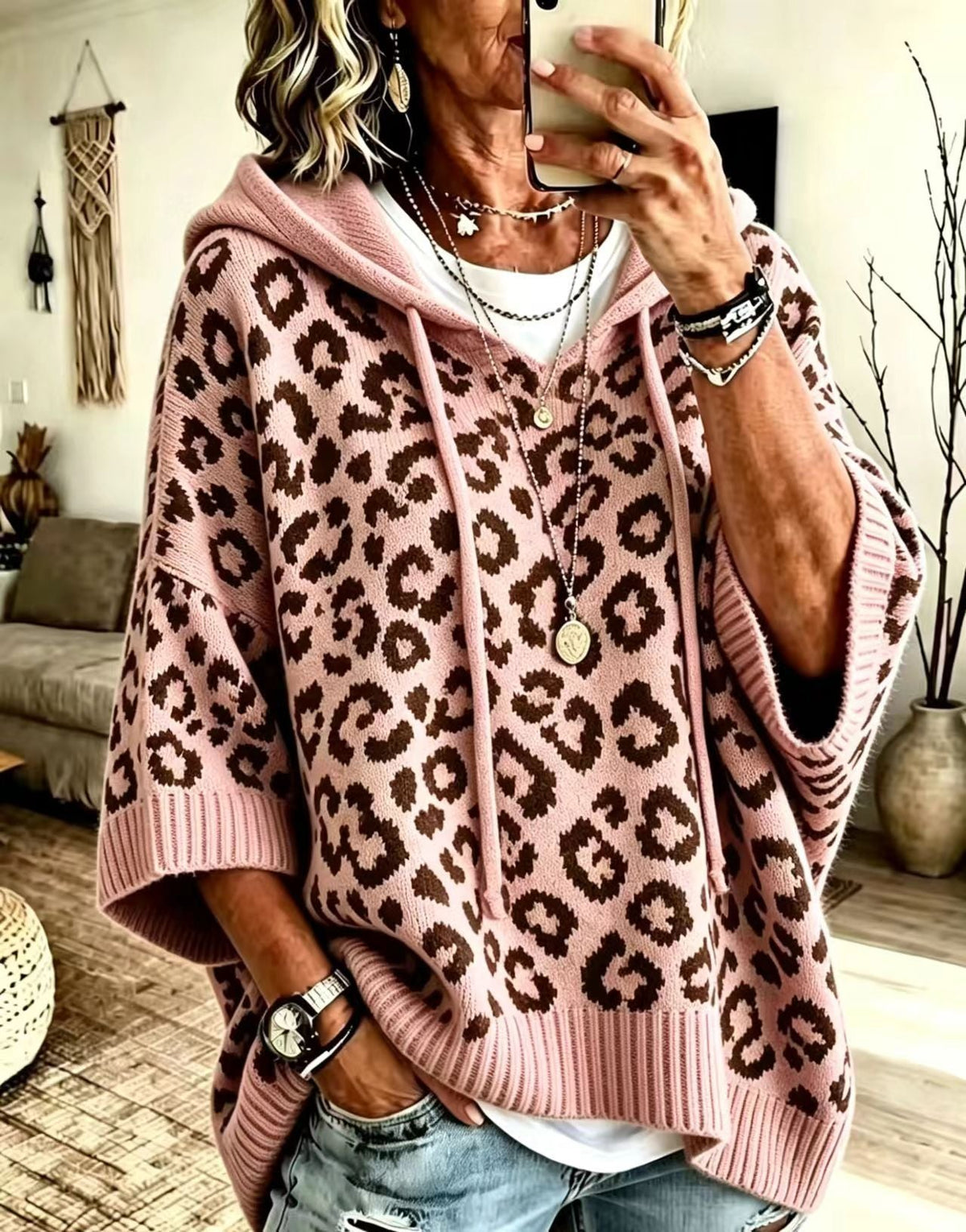 Pullover damski z kapturem i panterkowym wzorem | N&W - 3 - Nowa-aura