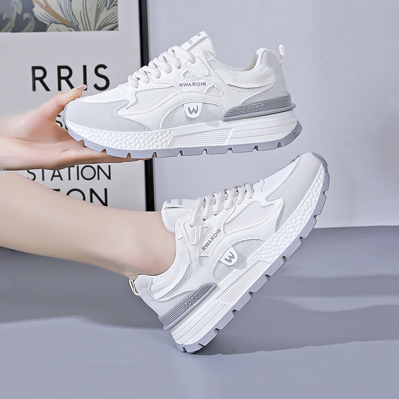 Sneakersy damskie z wyrazistą podeszwą i nowoczesnym krojem | N&W - 3 - Nowa-aura