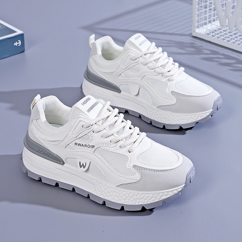 Sneakersy damskie z wyrazistą podeszwą i nowoczesnym krojem | N&W - 4 - Nowa-aura