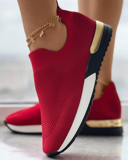 Karolina – Damskie Buty Slip-On w Stylu Sportowej Elegancji