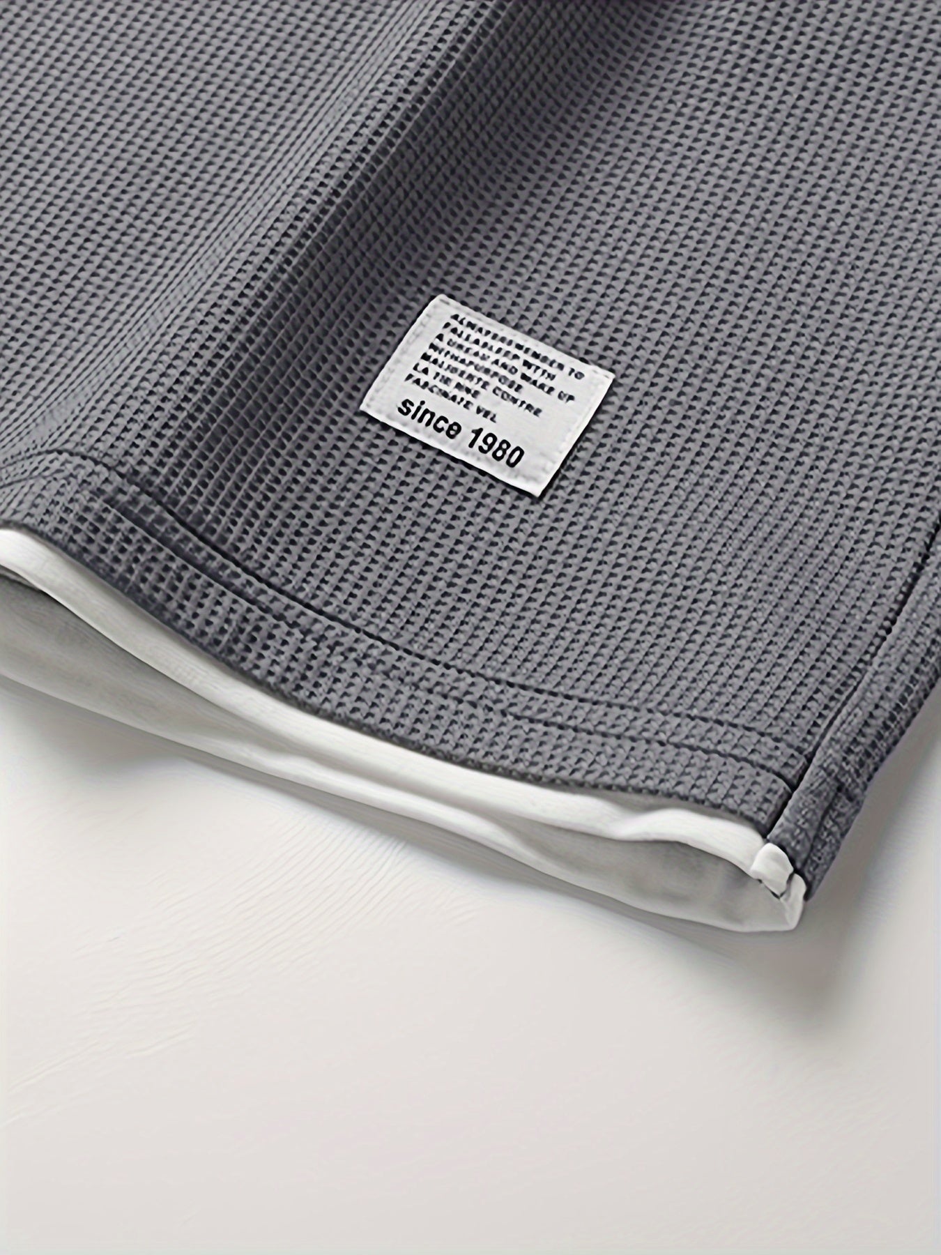 Noah – Minimalistyczny zestaw T-shirt i szorty