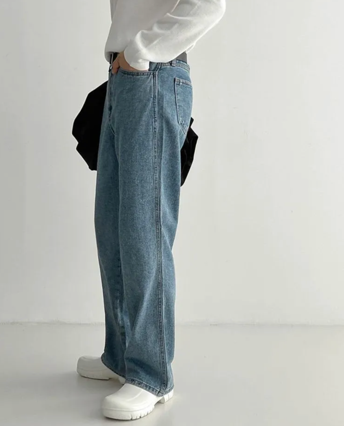 Adrian – Męskie jeansy o luźnym kroju wide leg