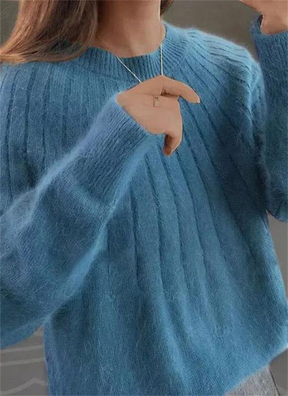 Sweter damski niebieski oversize prążkowany z okrągłym dekoltem