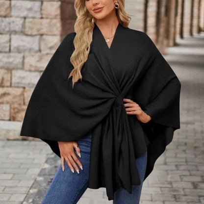 Klaudia – Eleganckie Poncho Damskie z Wiązaniem w Talii