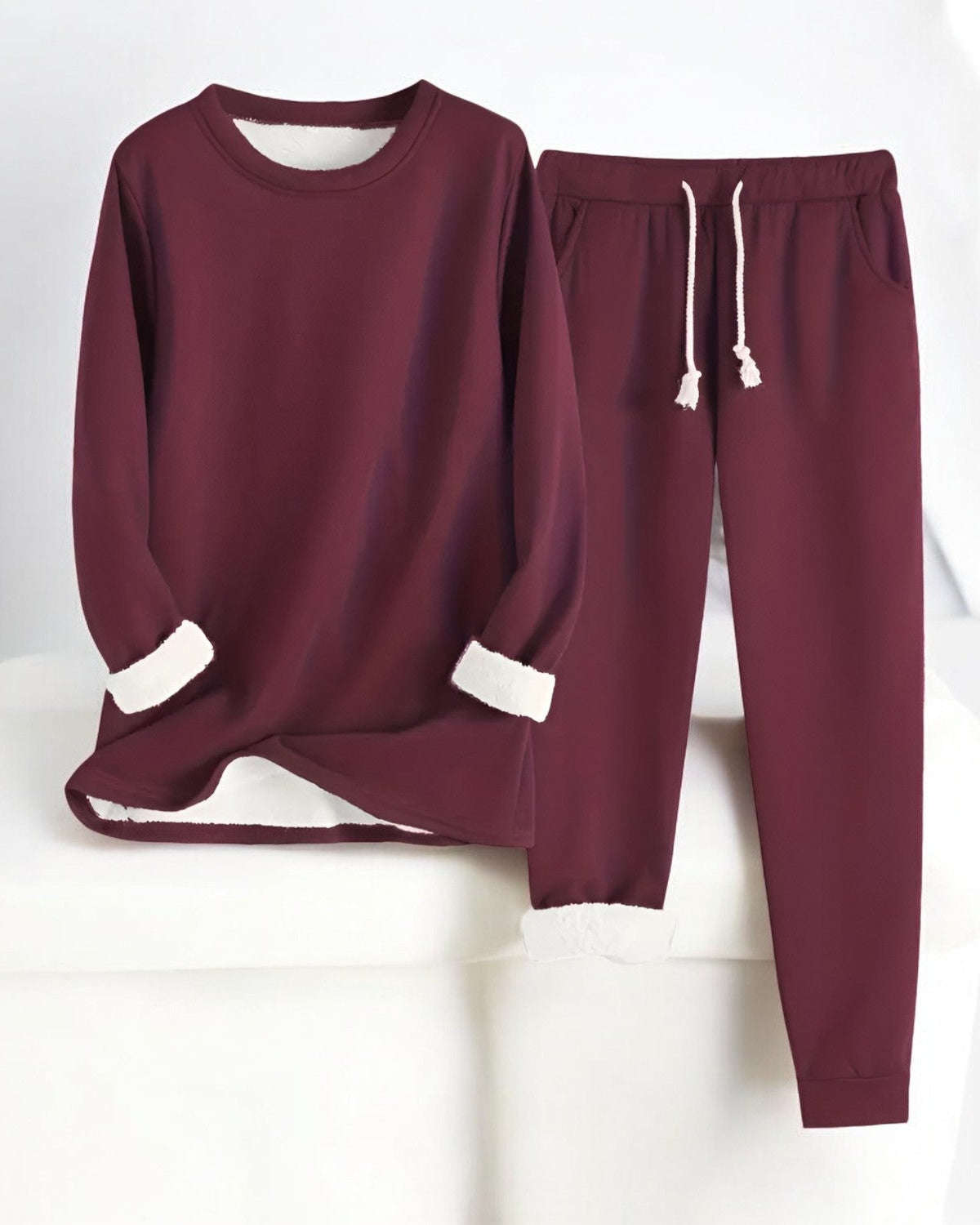 Amelia – Dwuczęściowy damski komplet dresowy z miękkim ociepleniem