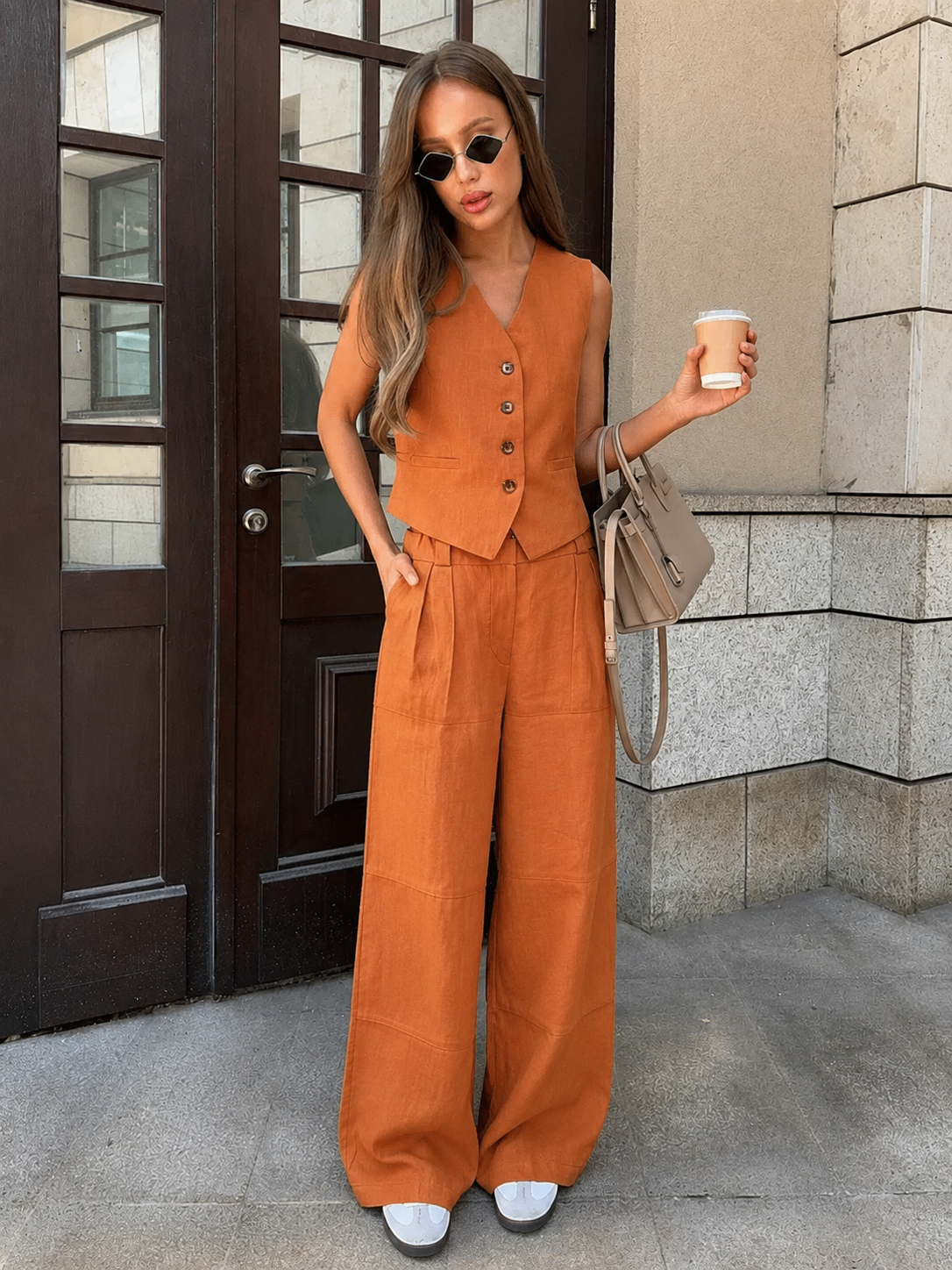 Stefanie – Stylowy damski zestaw z kamizelką i spodniami