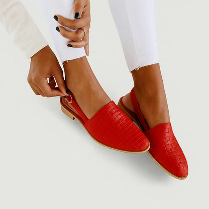 Anna – Eleganckie półbuty z odkrytą piętą o plecionej fakturze