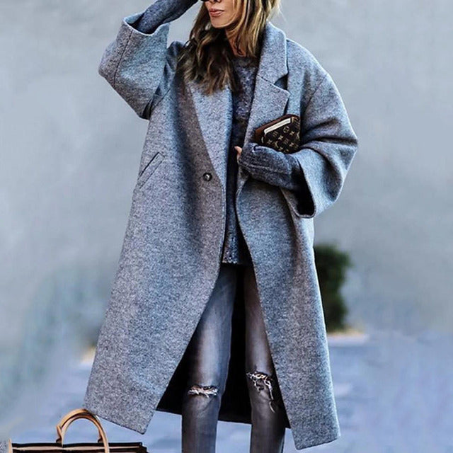 Julia – Wełniany Płaszcz Damski w Modną Kratę Oversize