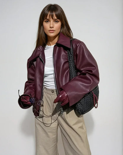 Olivia – Nowoczesna Krótka Kurtka Skórzana Damska