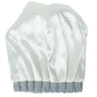 Chloe – Dzianinowa zimowa czapka damska z puszystym pomponem