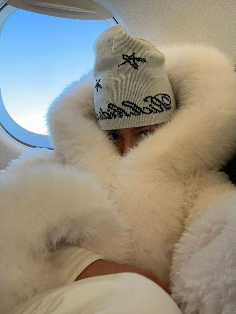 Isabella – Puchaty zimowy płaszcz z obszernym kapturem dla kobiet