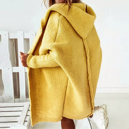 Lena – Miękki kardigan o swobodnym kroju z obszernym kapturem