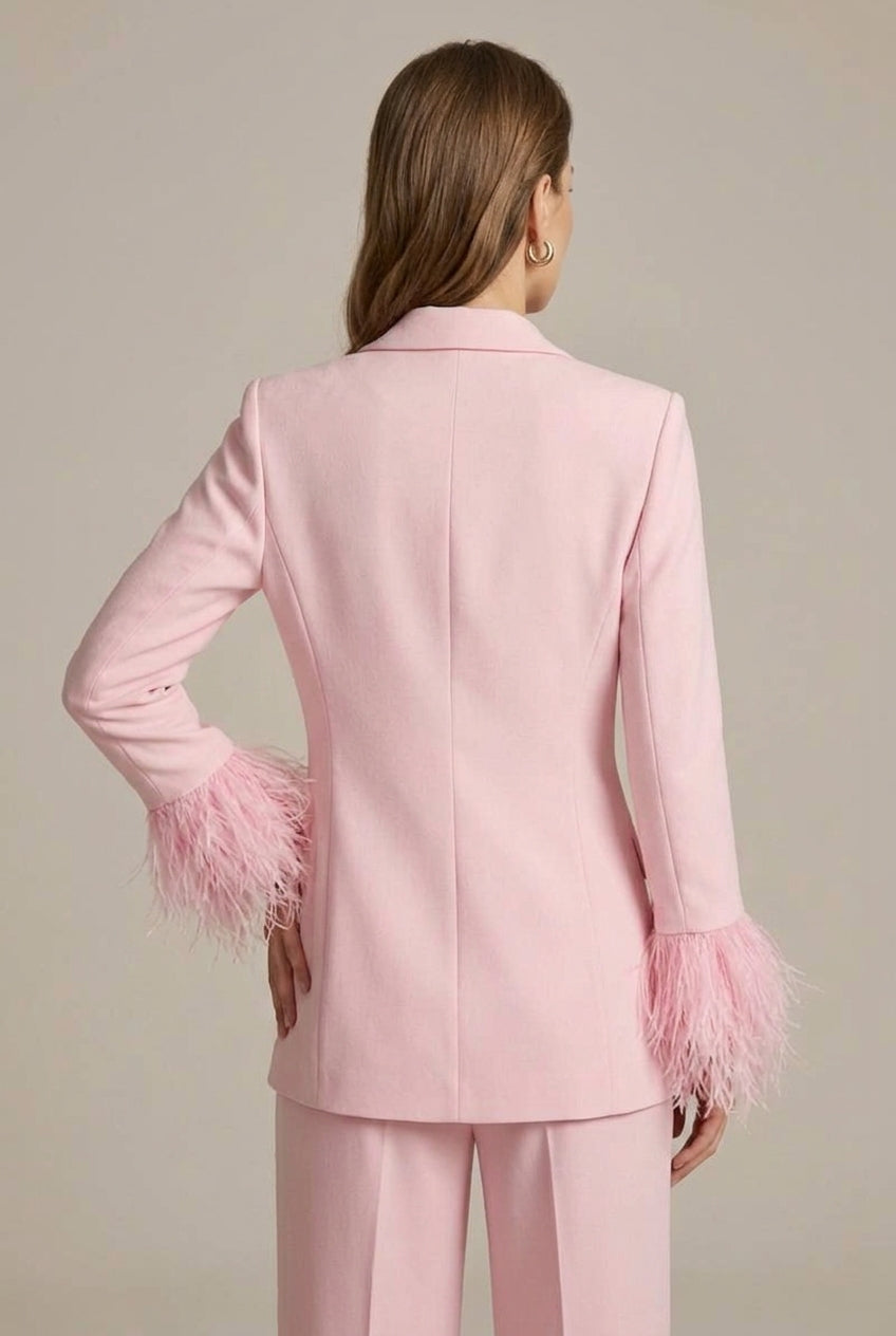 Elegancki zestaw damski z marynarką i spodniami z piórkami - J&B - 5 - Nowa-aura