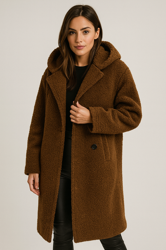 Alba – Zimowy Płaszcz z Miękką Strukturą Teddy i Kapturem