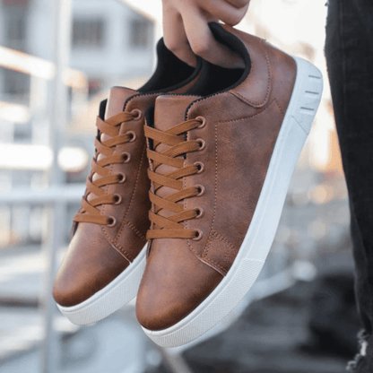 Noah – Klasyczne sneakersy unisex z białą podeszwą