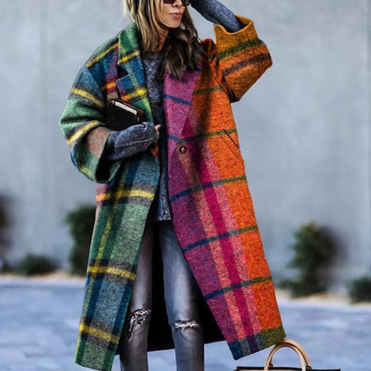 Julia – Wełniany Płaszcz Damski w Modną Kratę Oversize