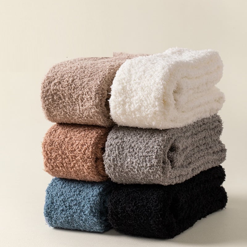 Mila – Miękkie Długie Skarpety Zimowe Damskie