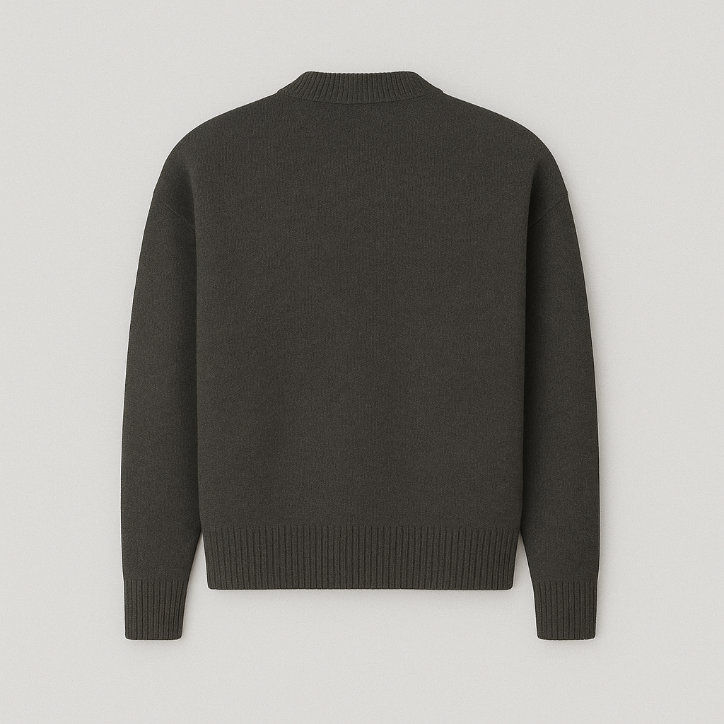 Adriana – Dzianinowy sweter damski z dekoracyjnym motywem