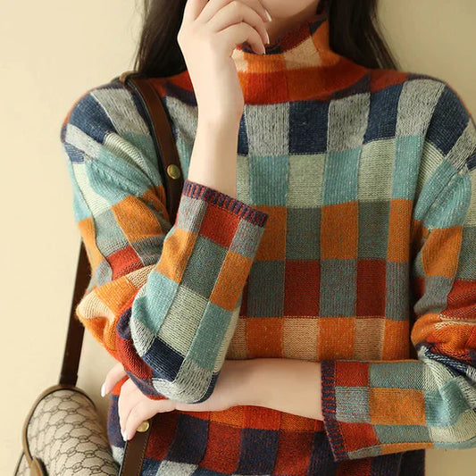 Oliwia – Damski Sweter w Kolorową Kratę z Golfem