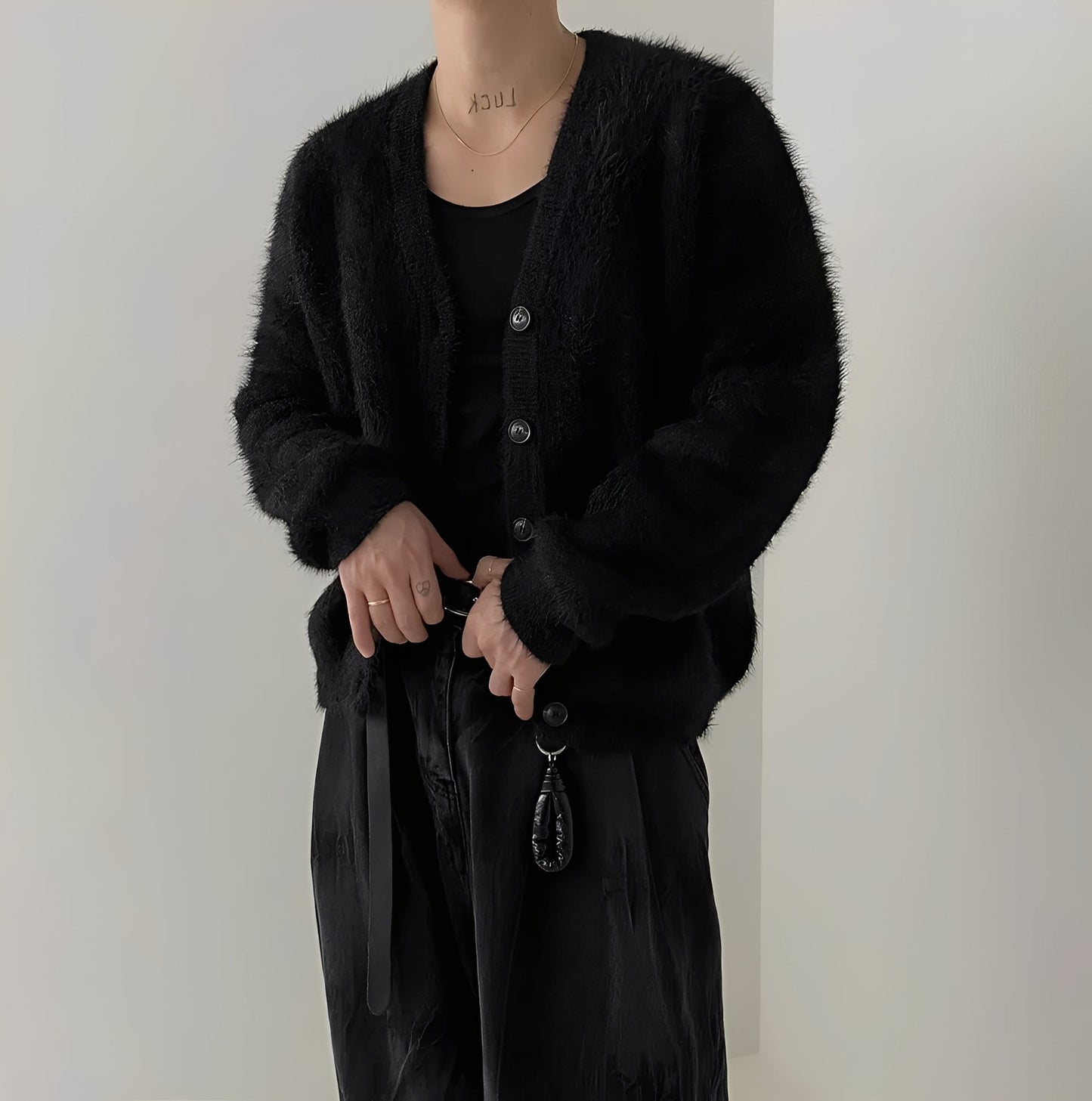 Noir - Kardigan unisex czarny oversize z guzikami i miękkim wykończeniem