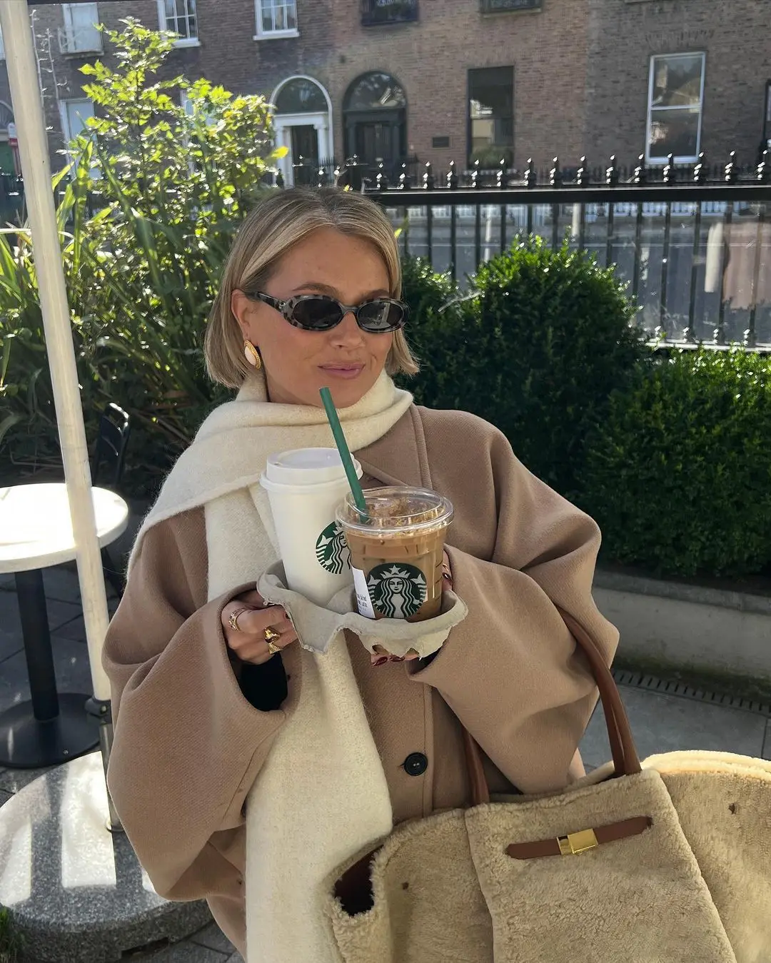 Klaudia – Oversize’owy Wełniany Płaszcz Damski