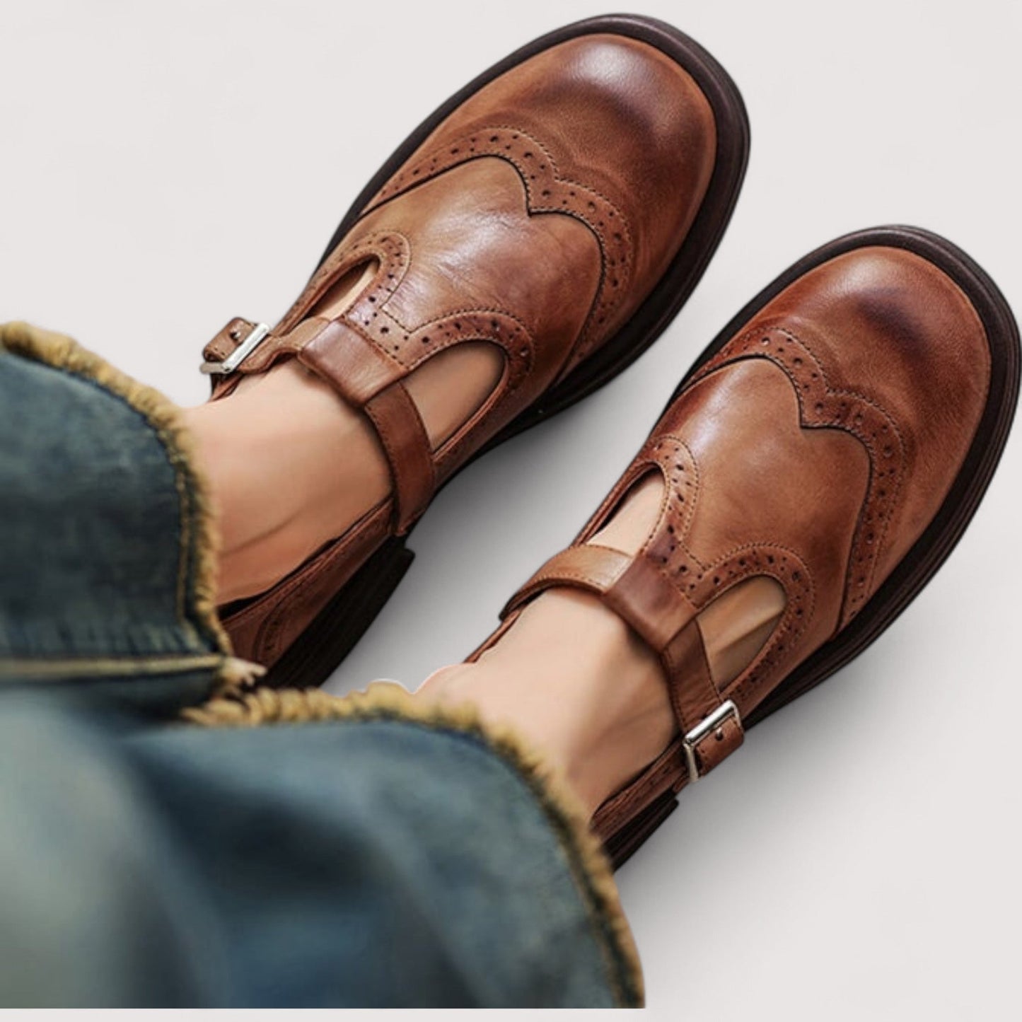 Zofia – Stylowe skórzane półbuty damskie T-Bar z klamrą