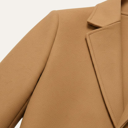 Javier – Nowoczesny elegancki płaszcz męski o dopasowanym kroju