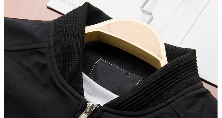 Elegancka męska bomberka slim fit z zamkiem błyskawicznym - J&B - 9 - Nowa-aura